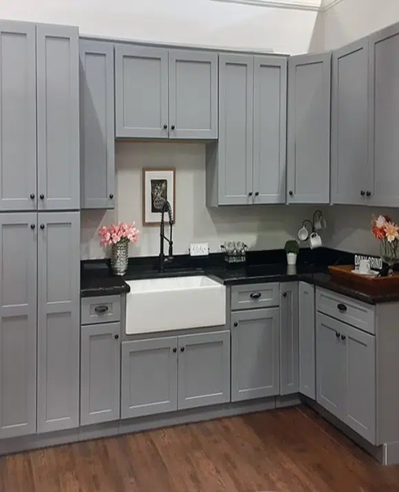 Grey Shaker Cabinet for Kitchen Layout