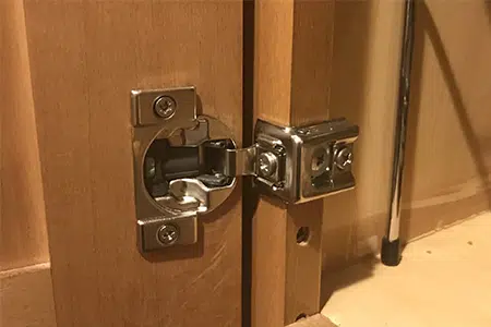 Soft-Close Hinges