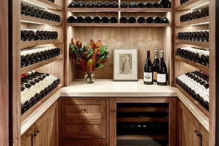 Armazenamento de vinho e área de bar